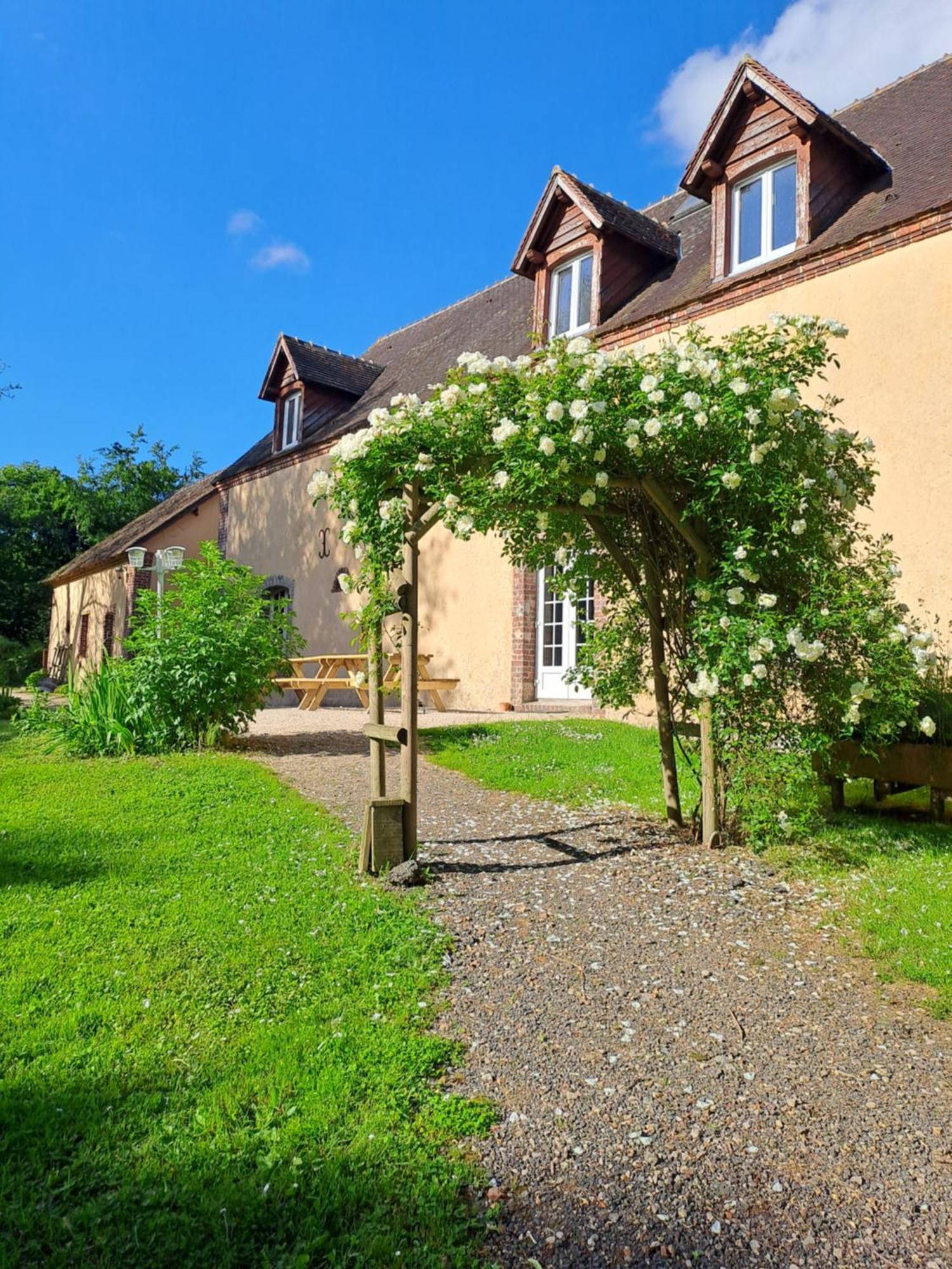 Gite Des Etangs De Beaulieu Le Plessis-Dorin ภายนอก รูปภาพ