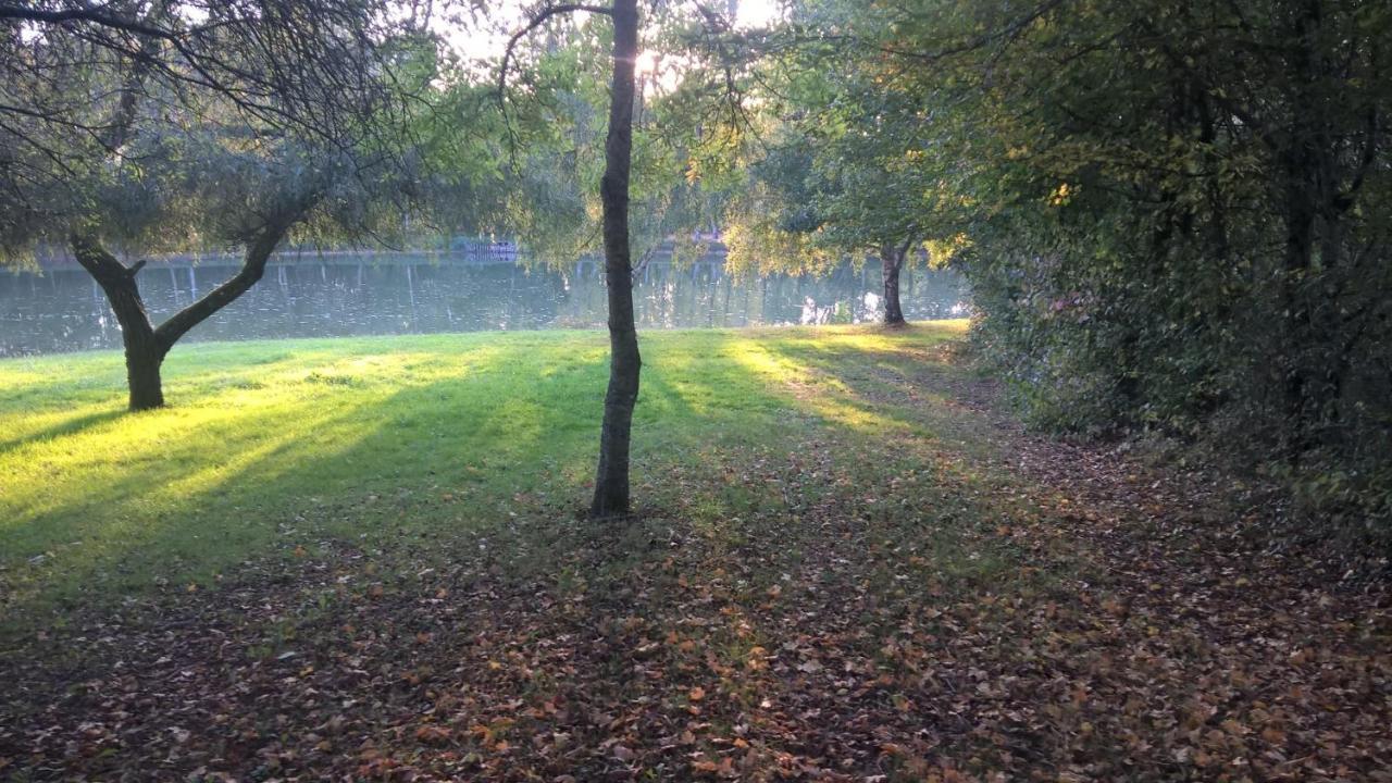 Gite Des Etangs De Beaulieu Le Plessis-Dorin ภายนอก รูปภาพ