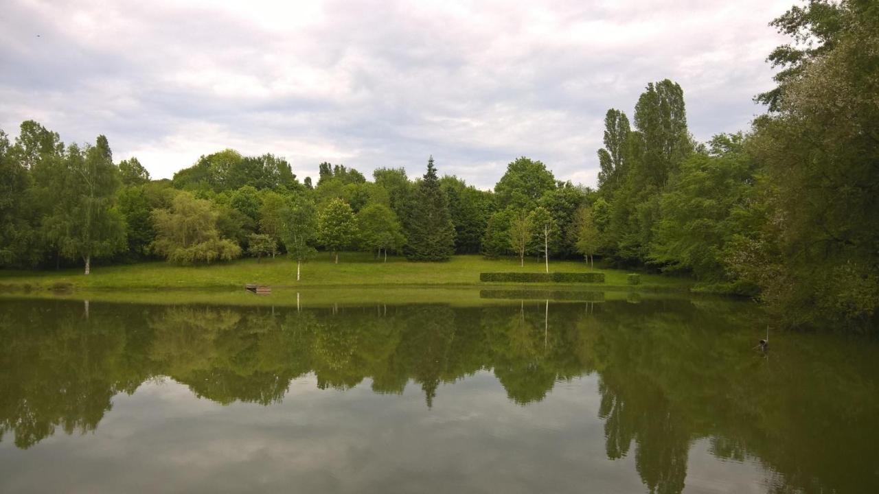 Gite Des Etangs De Beaulieu Le Plessis-Dorin ภายนอก รูปภาพ